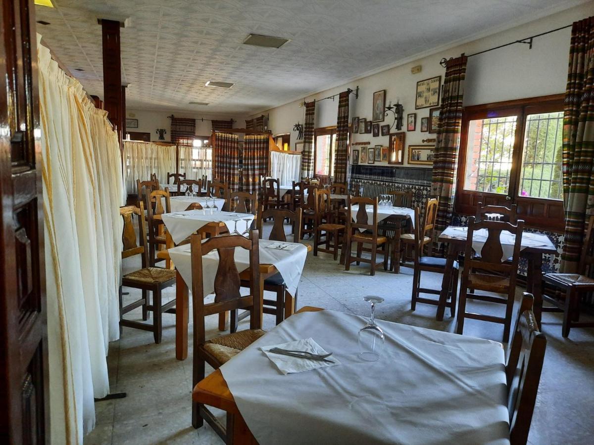 Hostal Gran Capitan Bargas Exterior photo